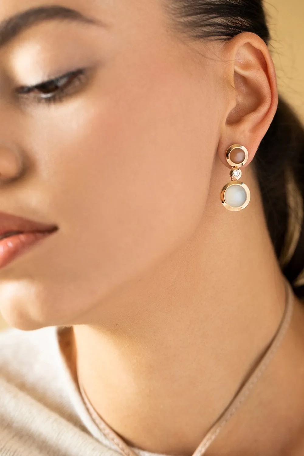 Camel Bouton 2 Cabochon Earrings