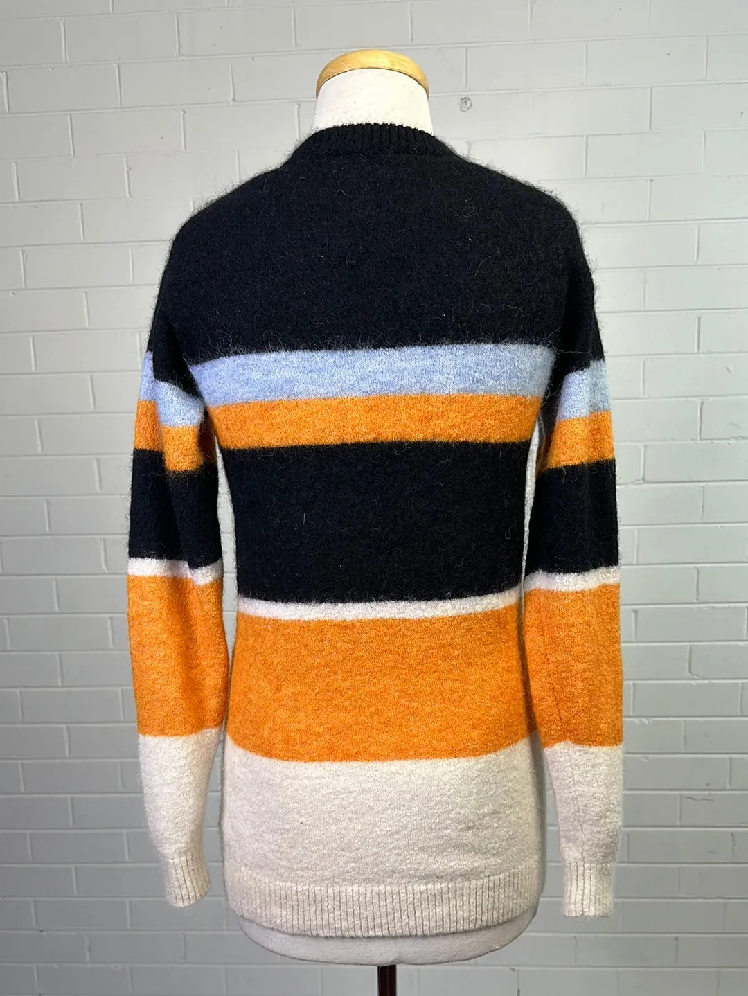 Country Road | sweater | size 6 | crew neck