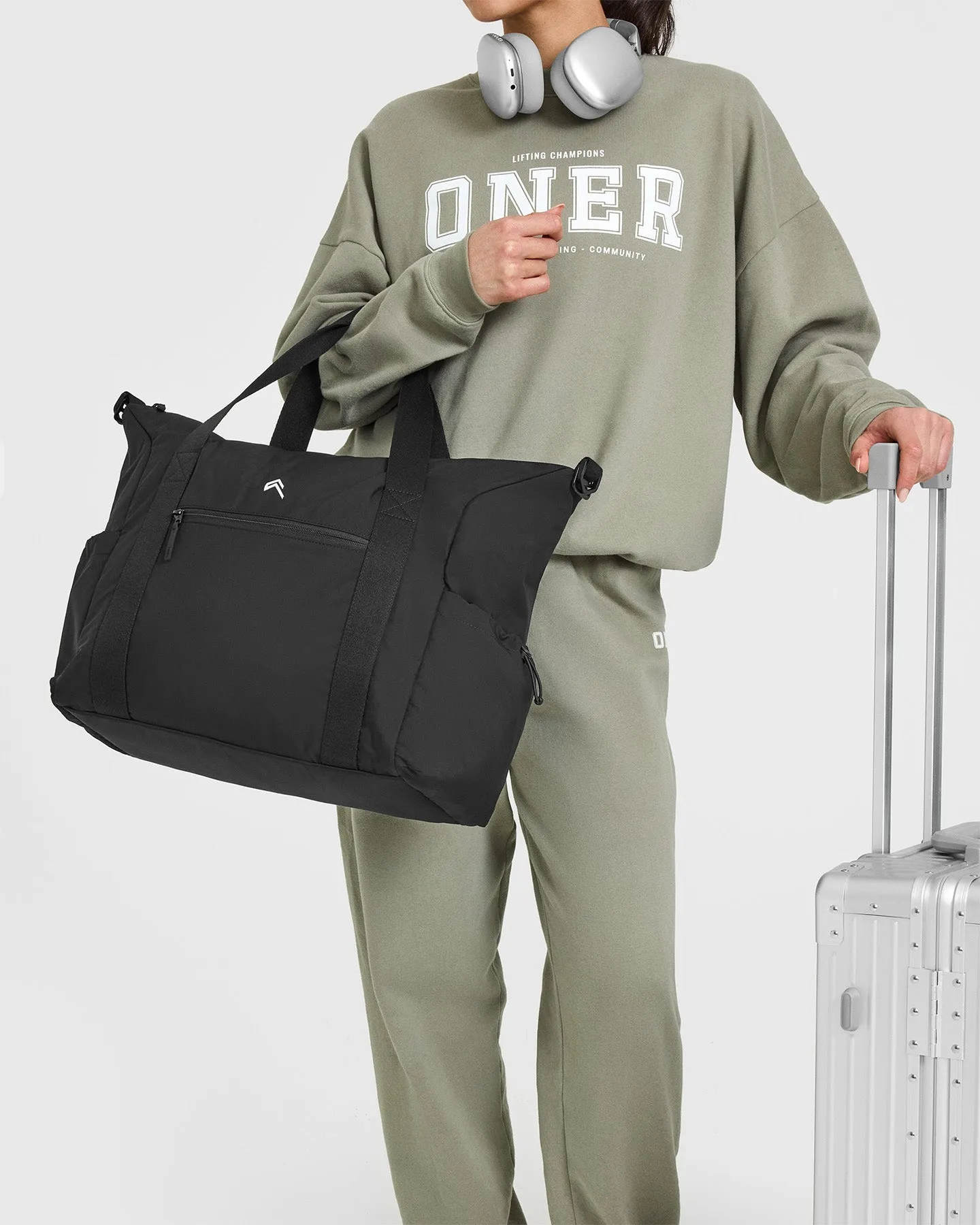 Essential Holdall | Black