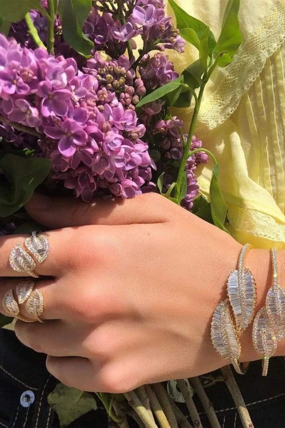 Medium Diamond Leaf Ring