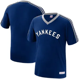 Mitchell & Ness MLB Youth (8-20) New York Yankees Overtime Win Vintage V-Neck Tee