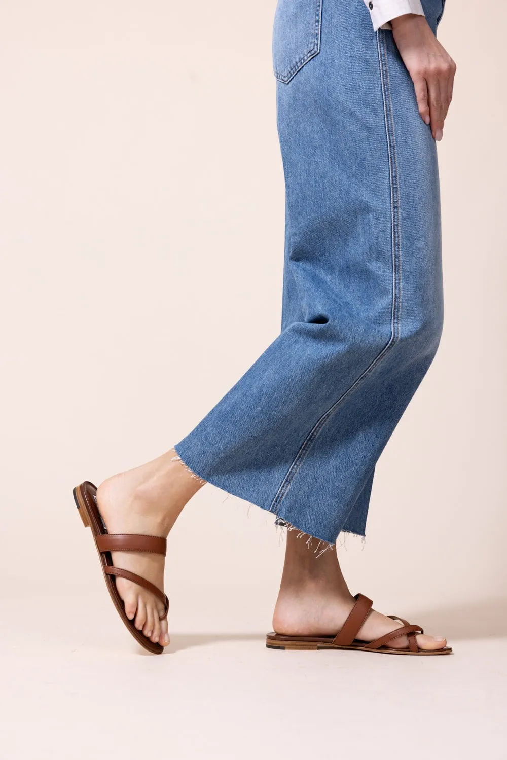 Susa Flat Sandals