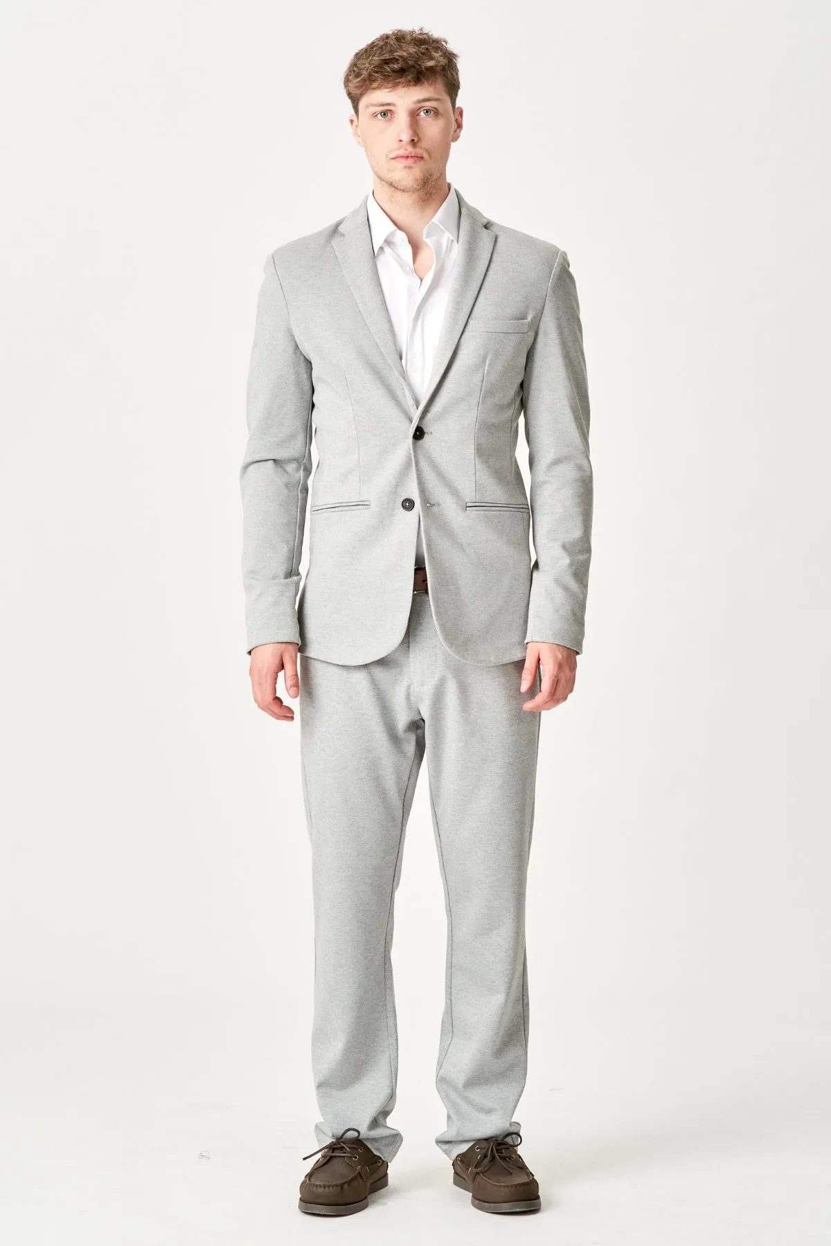 The Original Performance Suit Regular Fit – Light Grey