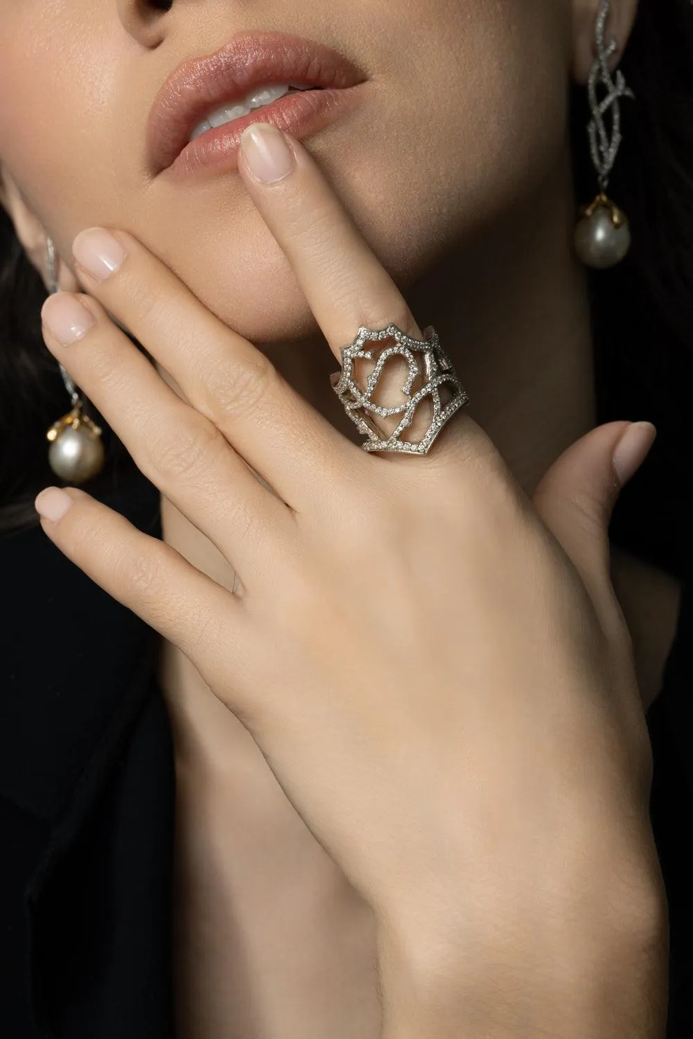 Thorn Briar Diamond Ring