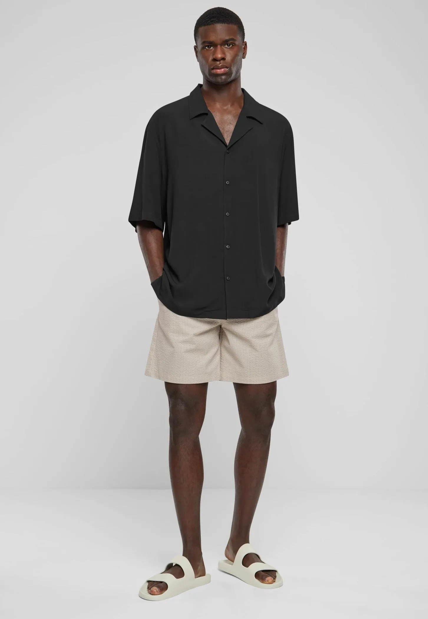 Urban Classics - Loose Viscose Black - Shirt