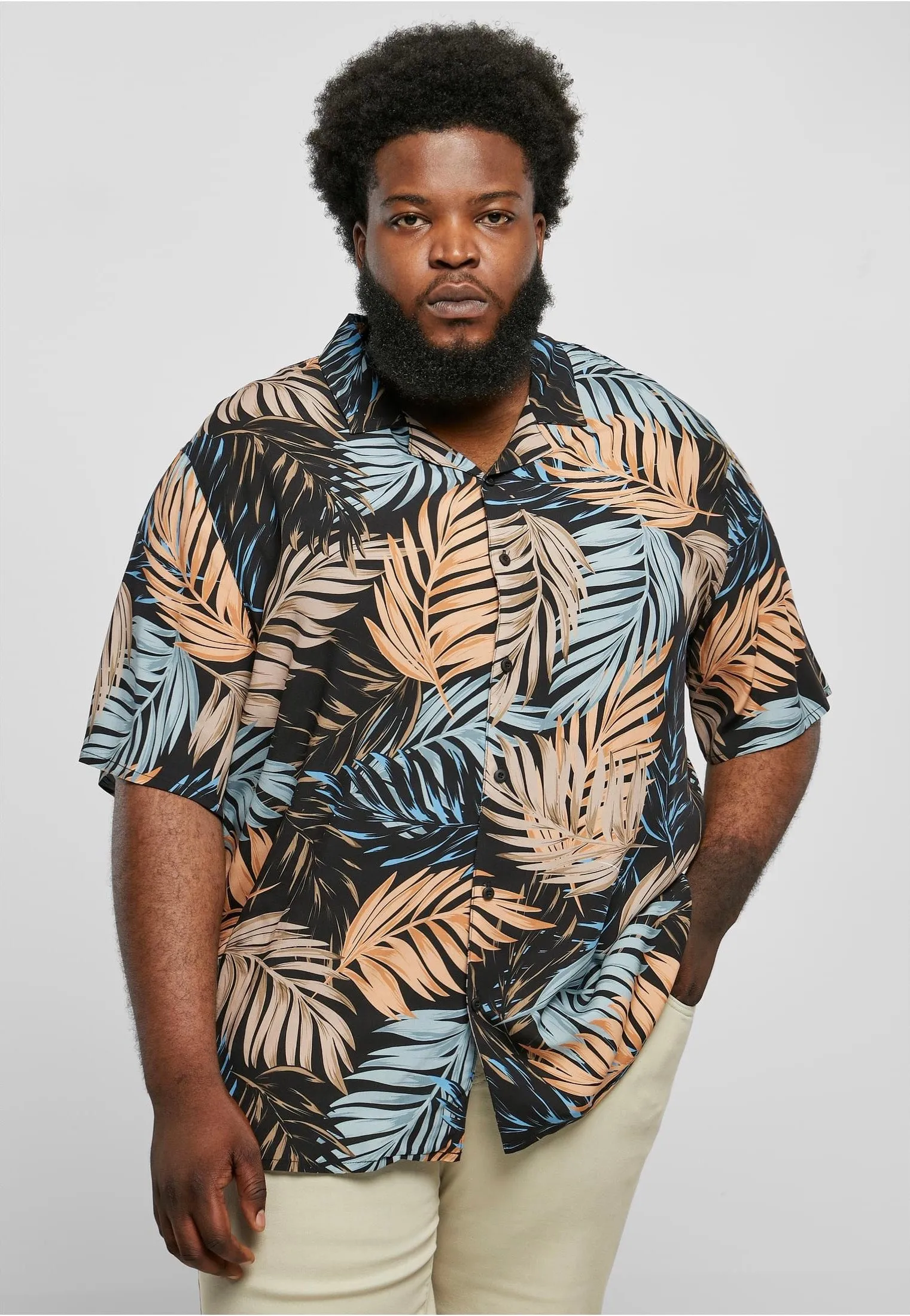 Urban Classics - Viscose AOP Resort Palmfront - Shirt