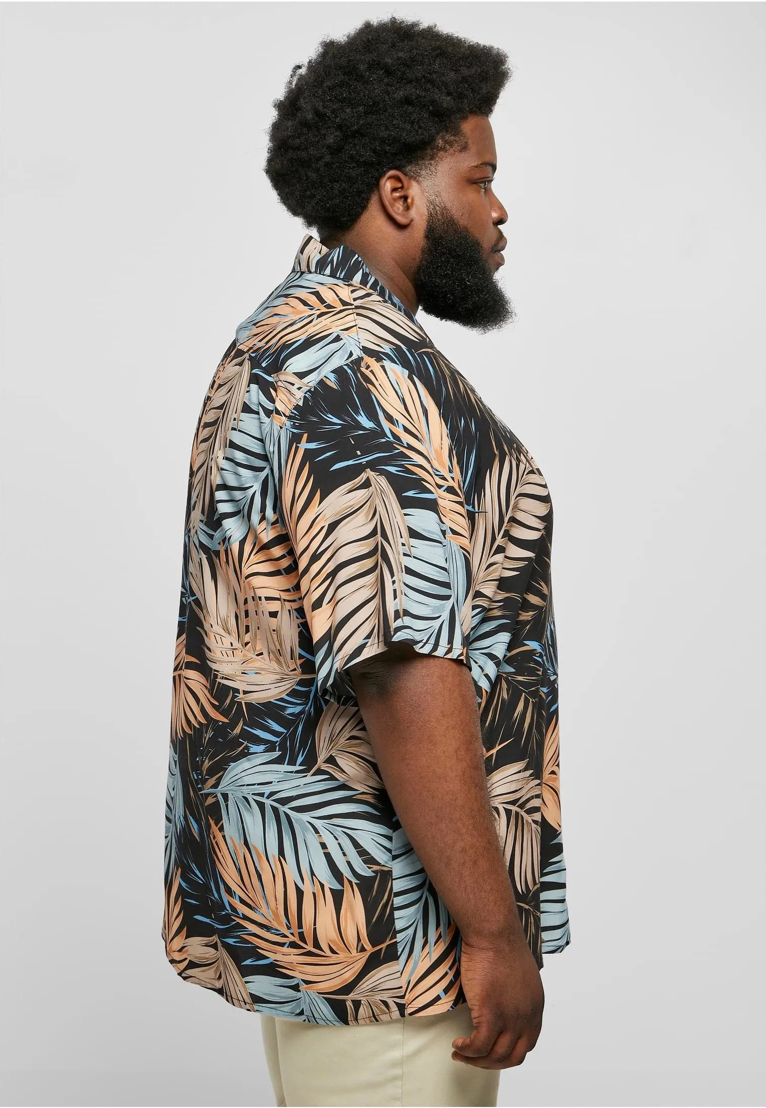 Urban Classics - Viscose AOP Resort Palmfront - Shirt